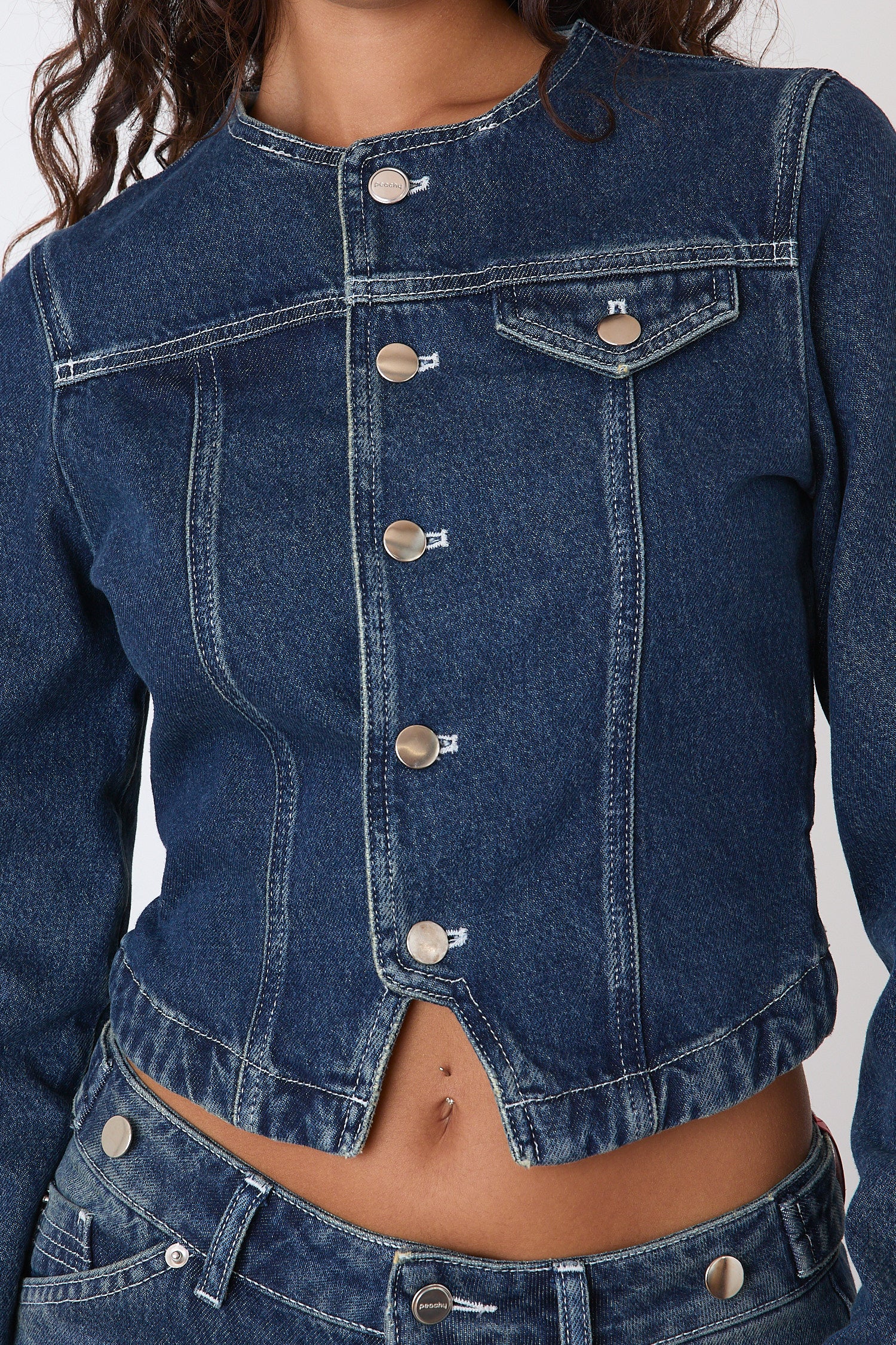 The Goldie Fitted Denim Jacket, Dark Fade - Image 4
