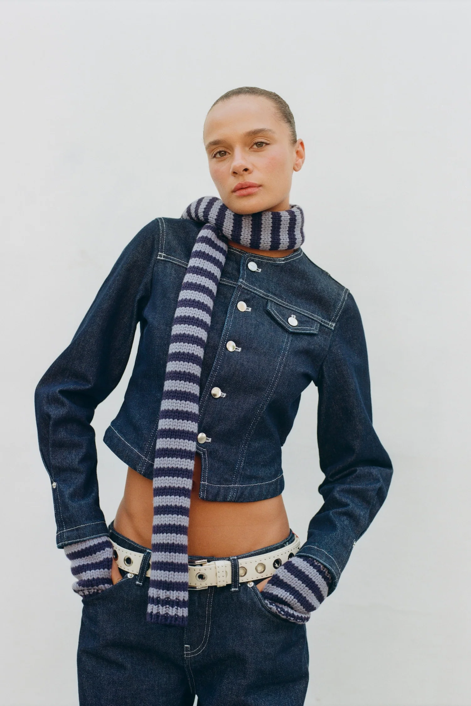 The Goldie Fitted Denim Jacket, Indigo Rinse - Image 7