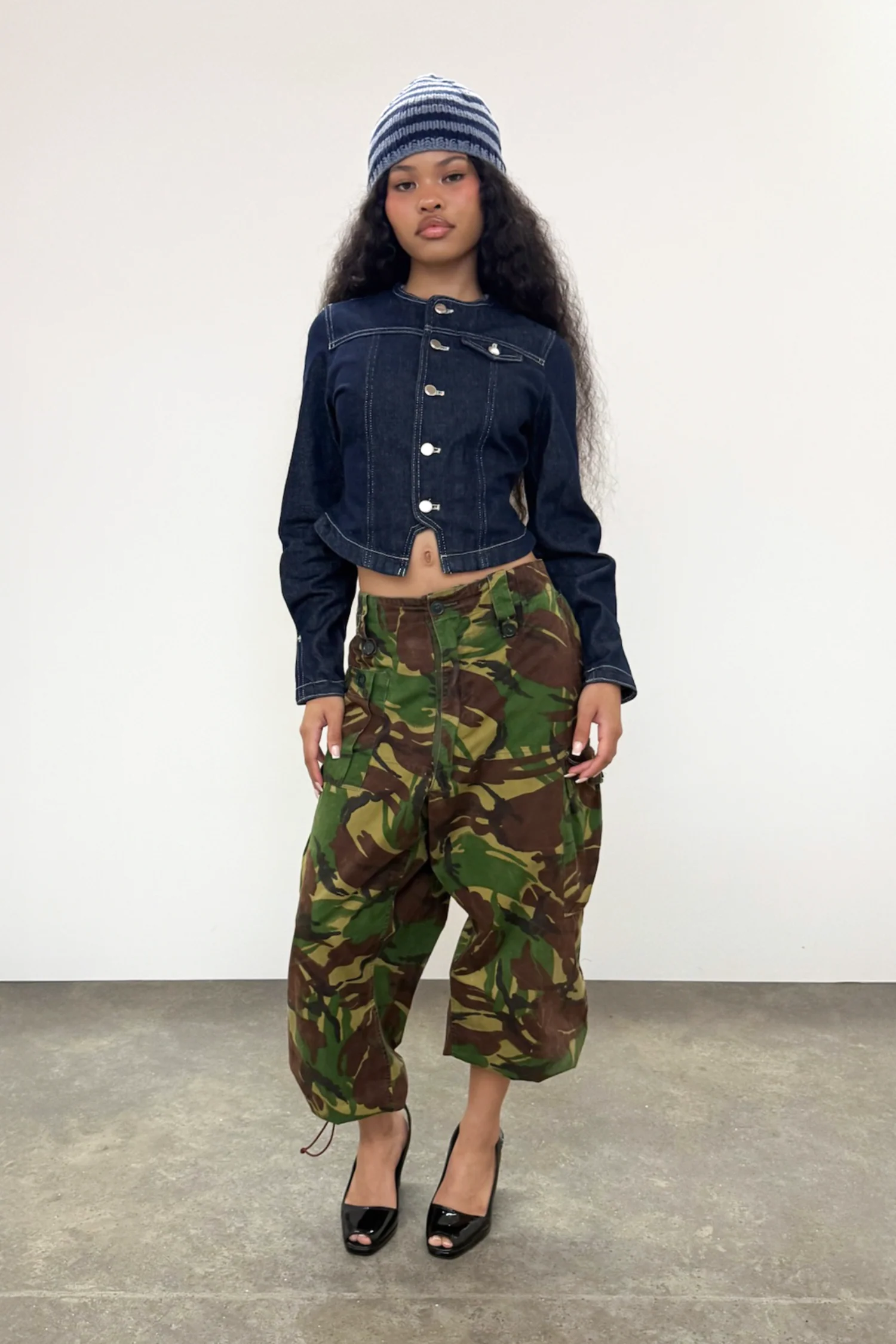 The Goldie Fitted Denim Jacket, Indigo Rinse - Image 8