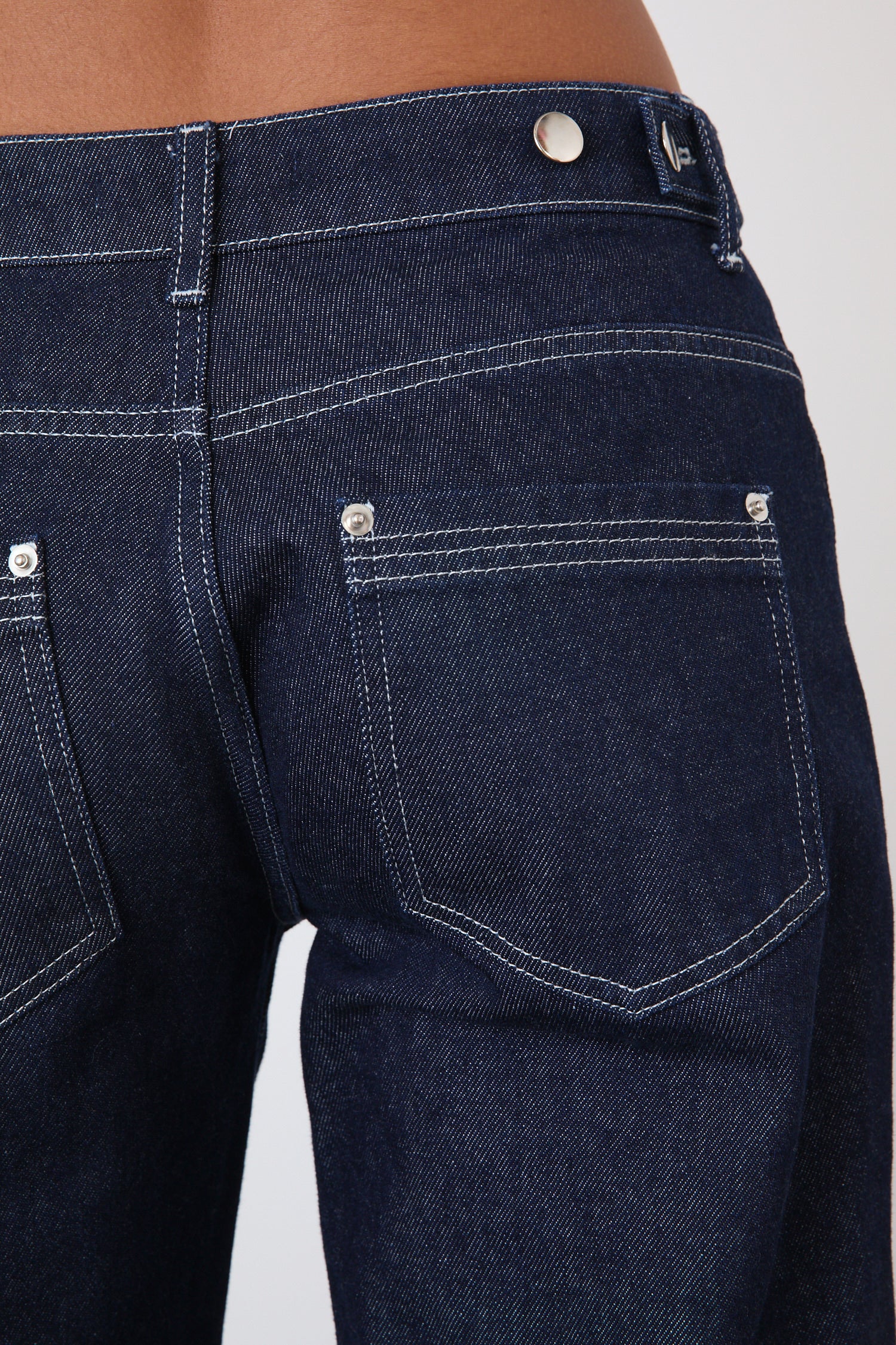 Goldie Relaxed Leg Jeans, Indigo Rinse - Image 8